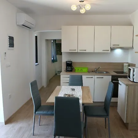 Classy One-bedroom Bea Portoroz